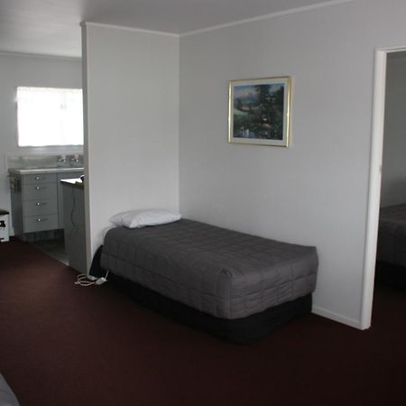 Burgundy Rose Motel Фангареи Экстерьер фото