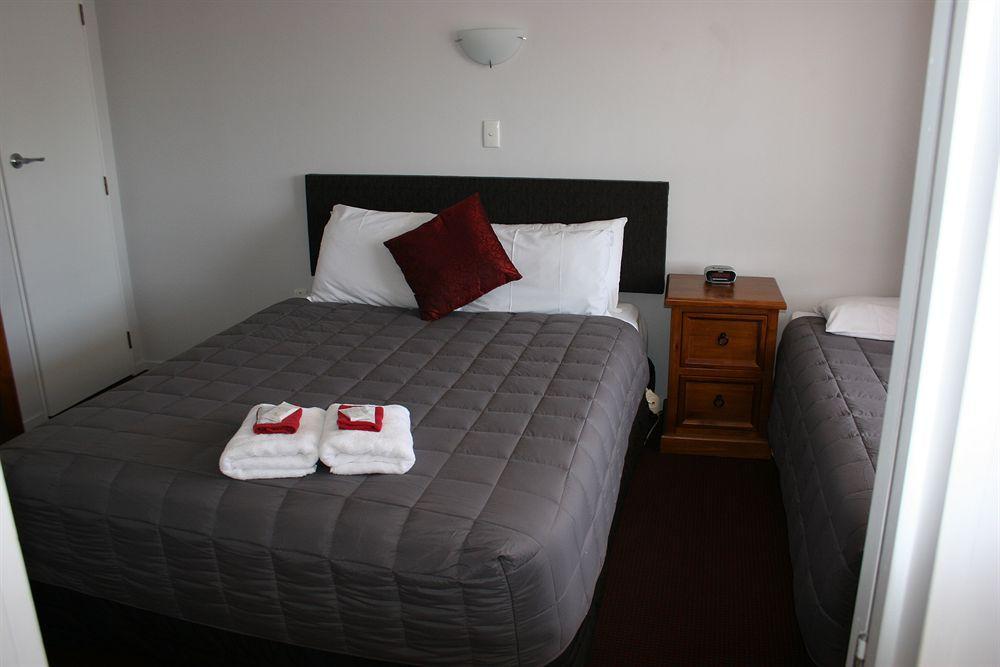 Burgundy Rose Motel Фангареи Экстерьер фото
